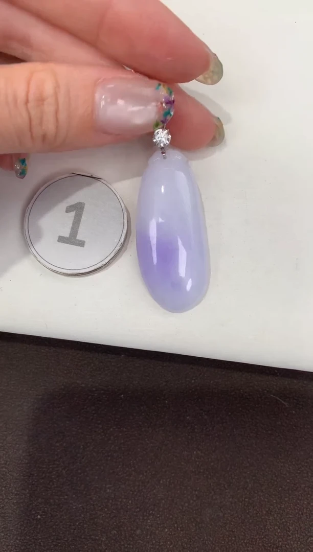 颈饰18K金镶嵌翡翠天然缅甸A货翡翠