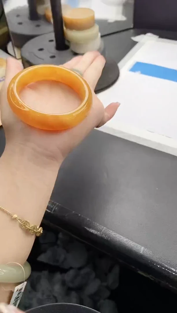 未镶嵌手镯石英质玉j200-HB54+