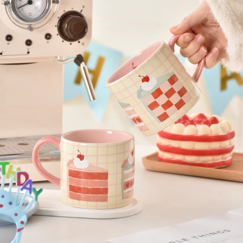 PoCoo 与甜蜜撞了个满怀 ins粉色蛋糕马克杯女生陶瓷杯子生日礼物