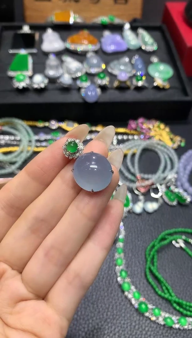 吊坠(不含链)18K金镶嵌翡翠40吊坠不含链买断