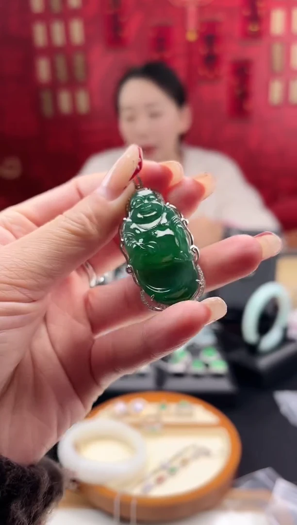 【闪购商品】翡翠颈饰18K金镶嵌吊坠