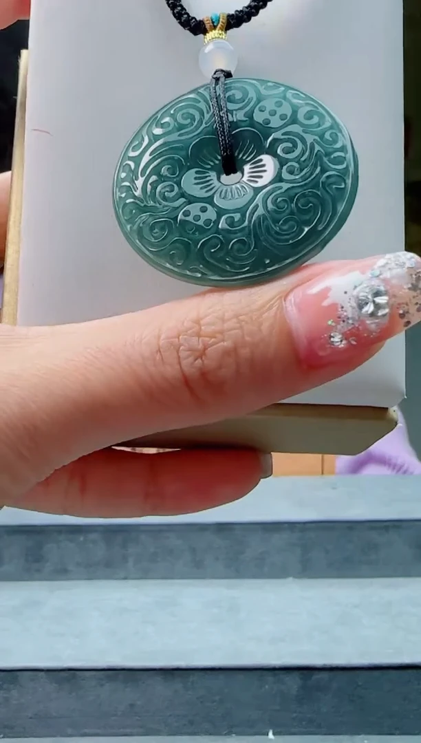 【闪购商品】翡翠颈饰未镶嵌花扣多样性随机一件发货