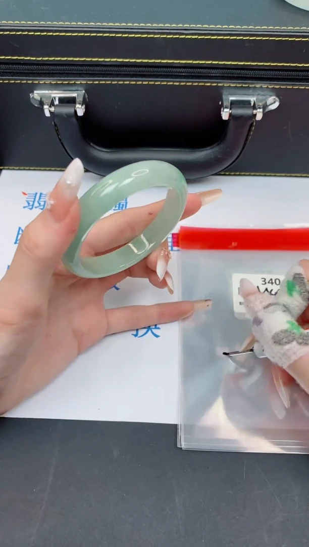 未镶嵌手镯翡翠默认有瑕--340