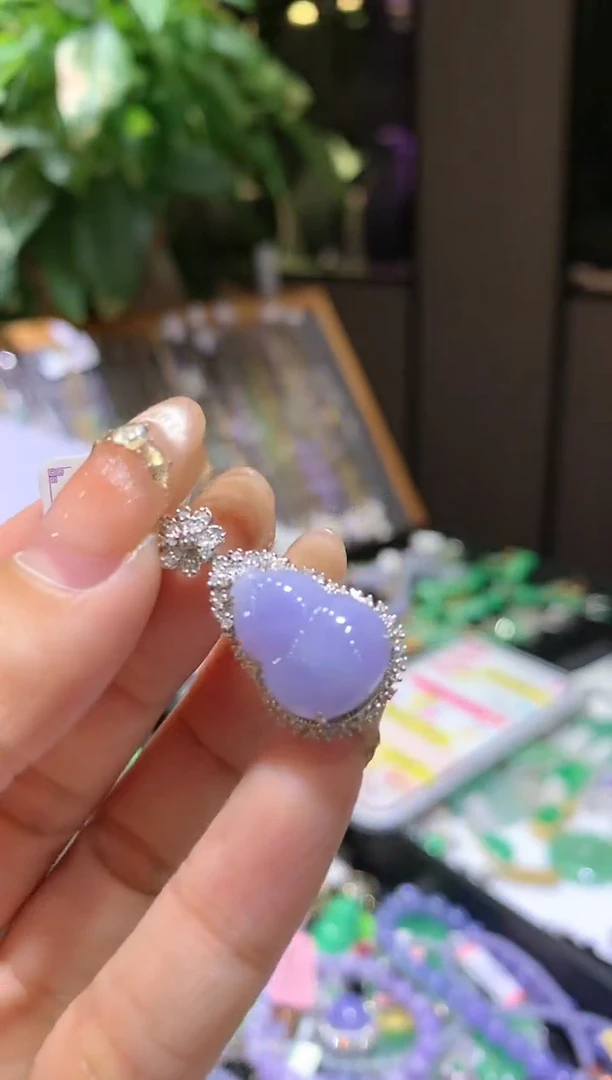 【闪购商品】翡翠吊坠(不含链)18K金镶嵌葫芦