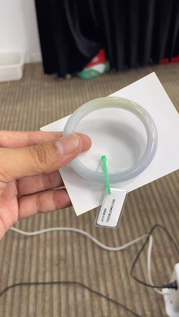 未镶嵌手镯翡翠翡翠手镯 成品