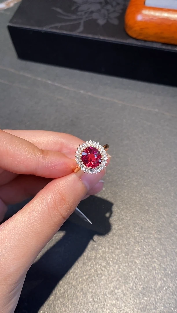 【闪购商品】碧玺戒指18K金镶嵌1枚