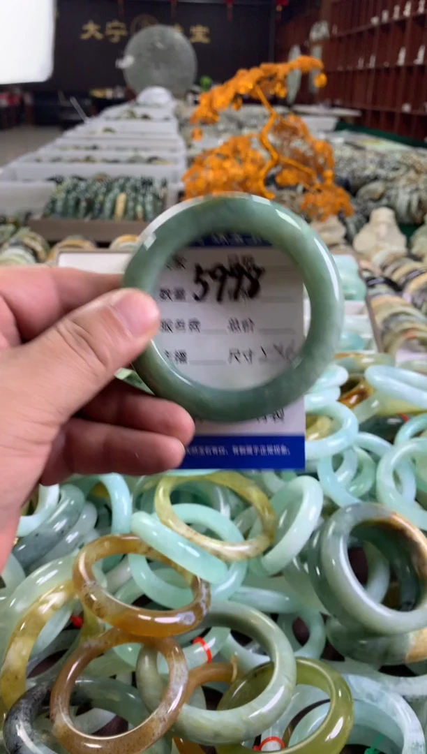 蛇纹石玉未镶嵌手镯5998