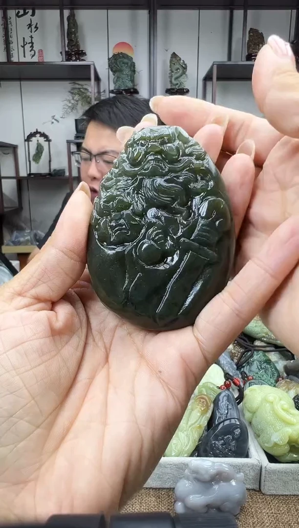 和田玉未镶嵌把件190