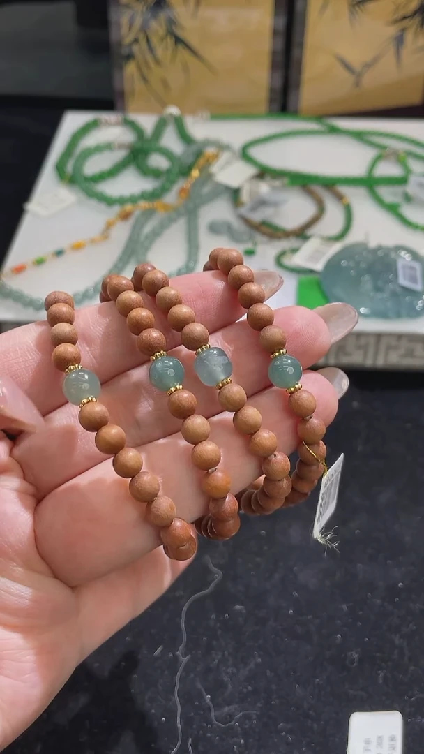 未镶嵌翡翠耳饰翡翠31