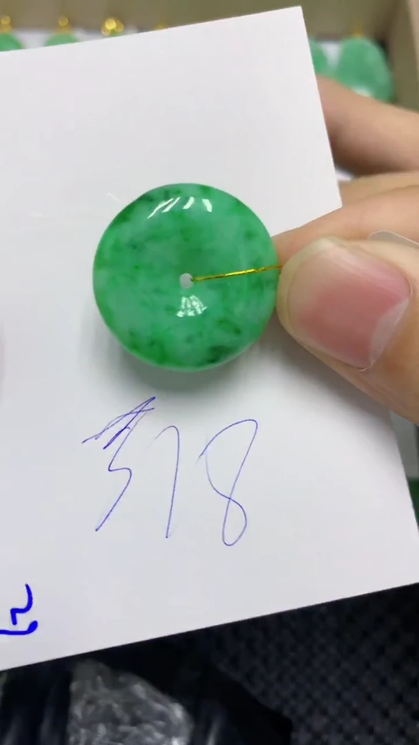 颈饰未镶嵌翡翠缅甸A货翡翠