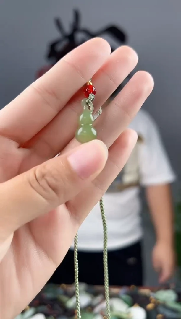 颈饰未镶嵌和田玉拍一发一，多样性发货