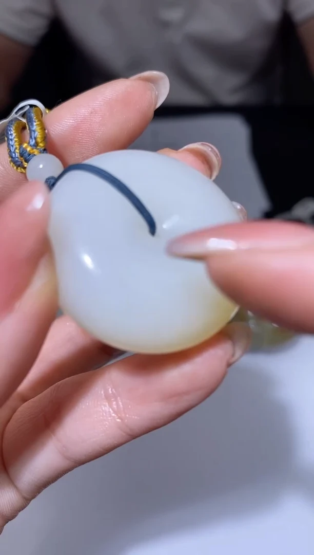 颈饰未镶嵌和田玉42909