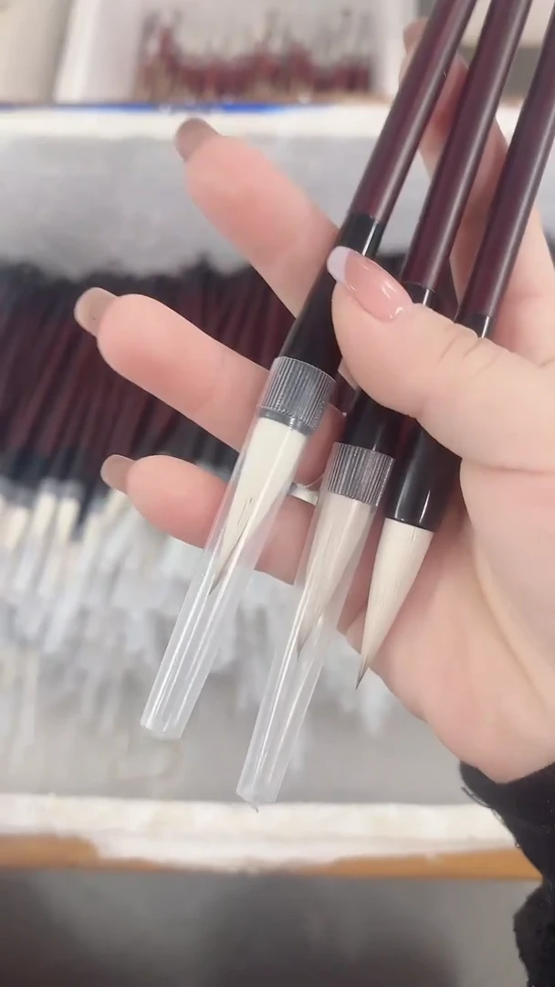 出锋3.7的中楷兼毫9.9元3支