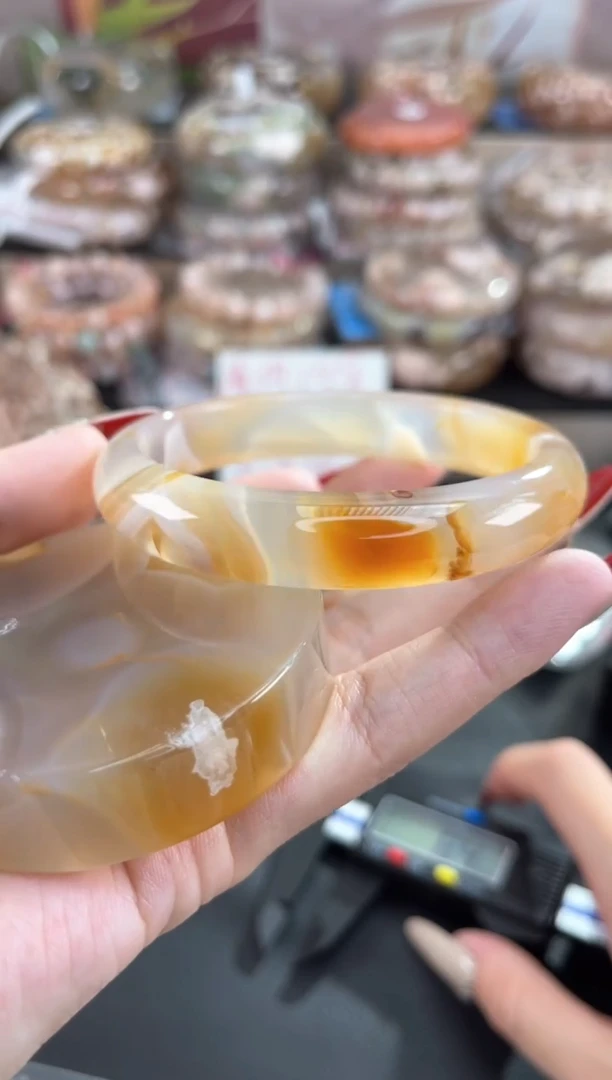 未镶嵌手镯石英质玉61
