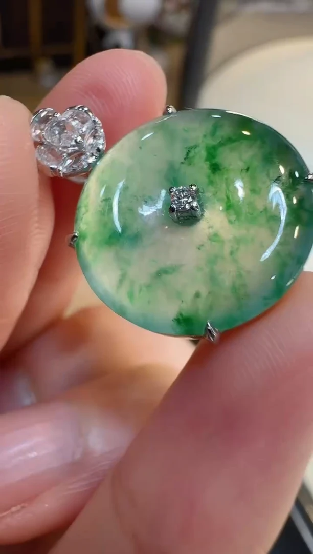 翡翠18K金镶嵌吊坠(不含链)多样性团购发一件