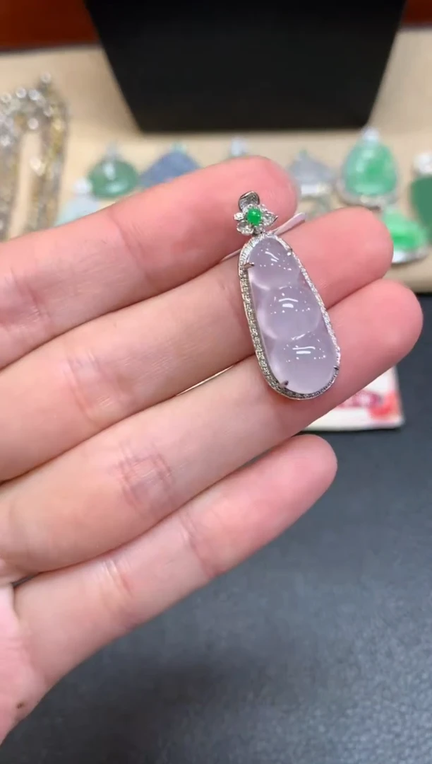 【闪购商品】翡翠颈饰18K金镶嵌【无鉴赏期】