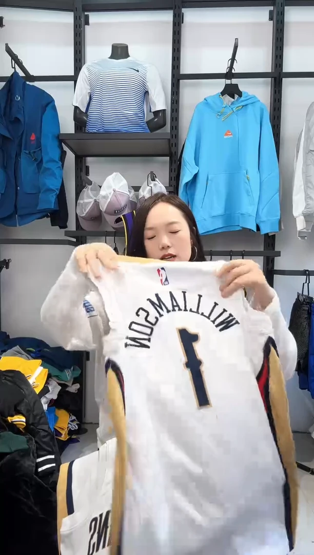 2739  编码  耐克卫衣服饰瑕疵款过款为准 尺码