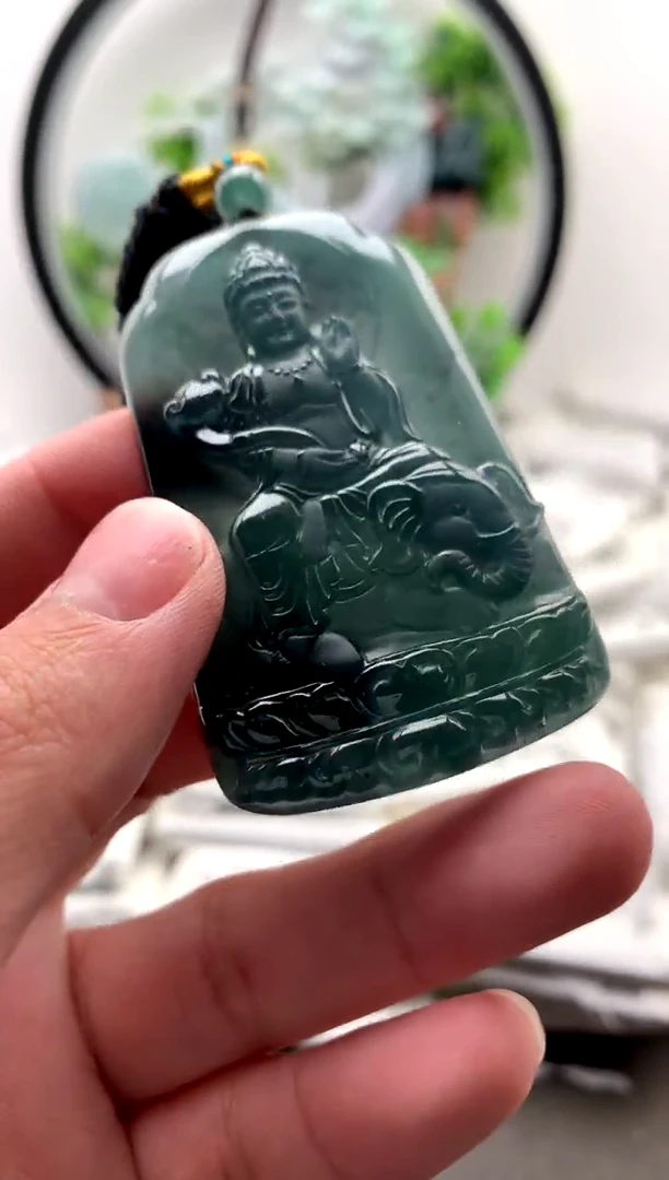 【闪购商品】翡翠颈饰未镶嵌普贤