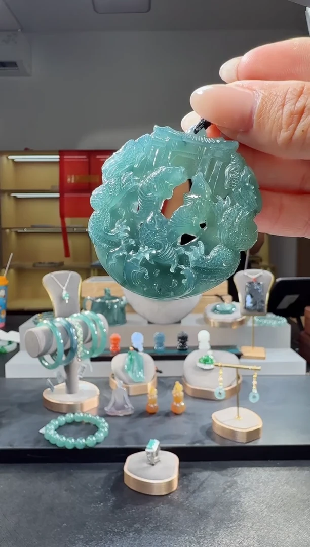 吊坠(不含链)未镶嵌翡翠鱼（多样性发其一）