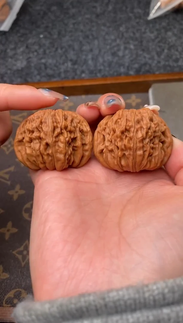 把件文玩核桃B86号四座楼44尺