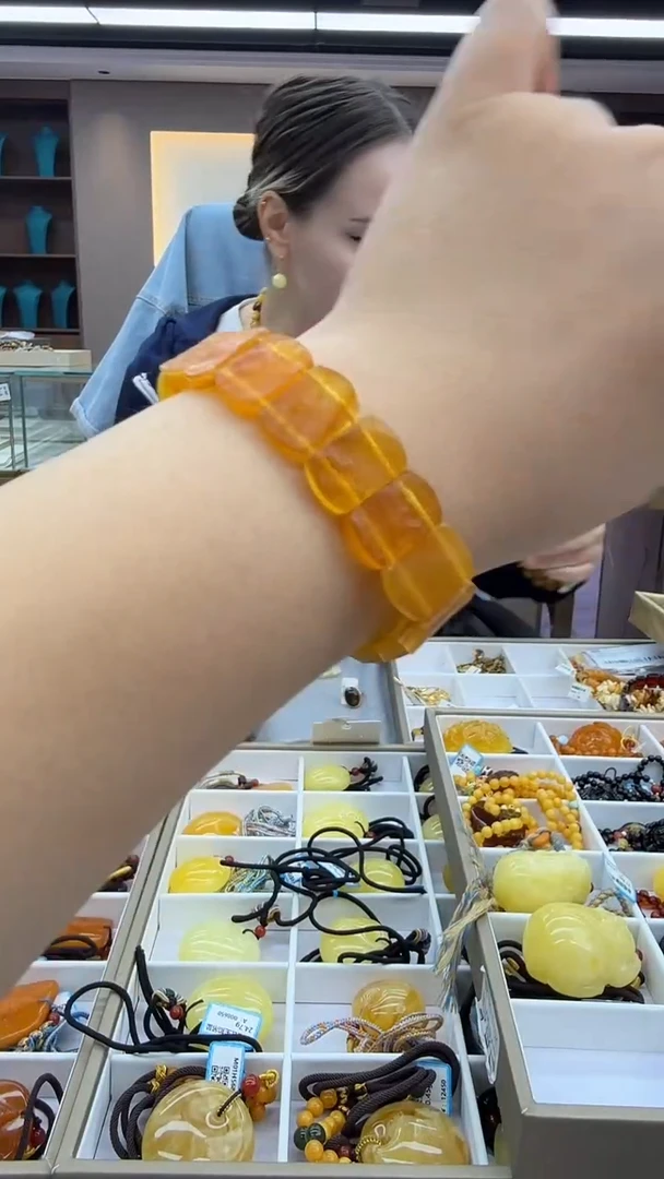 手链琥珀未镶嵌38秒拍号 假一罚三