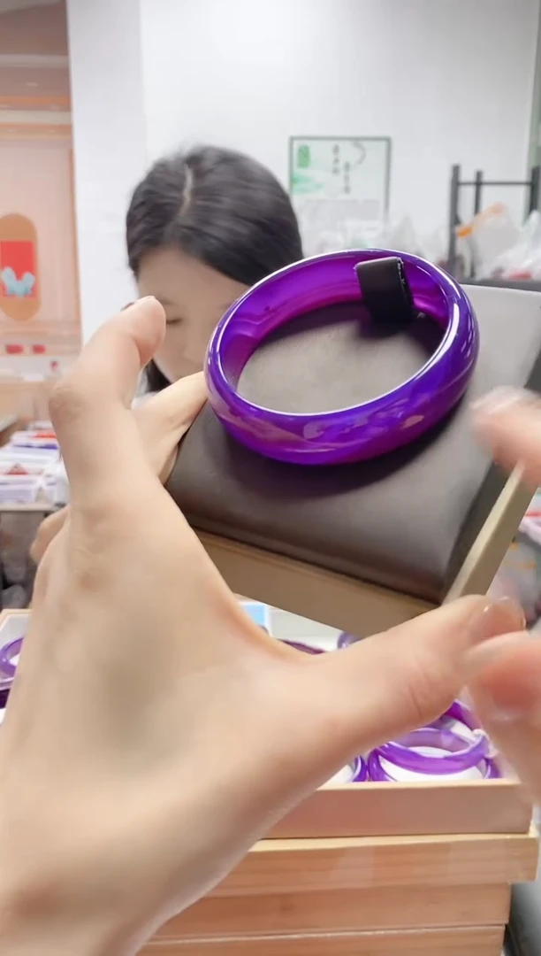 手镯玛瑙/玉髓未镶嵌紫龙醇玛瑙玉石手镯