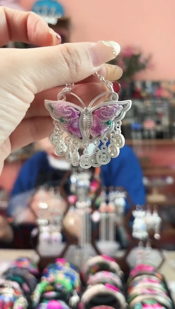 艺枝独绣手工饰品95