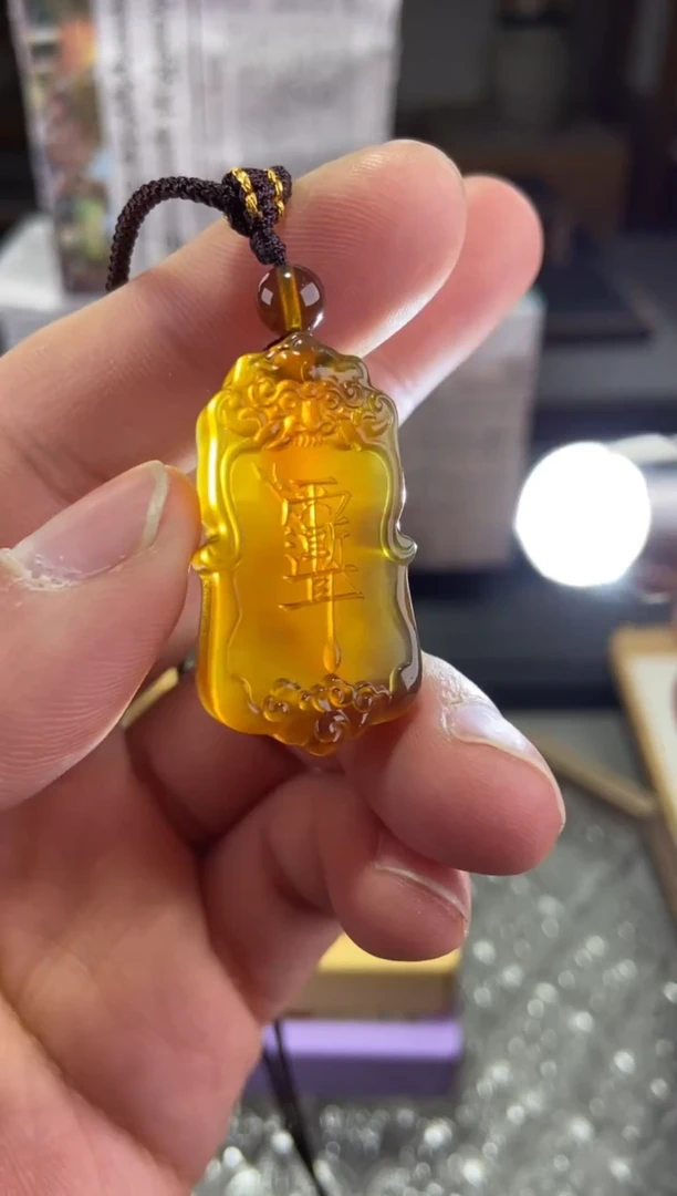 琥珀颈饰未镶嵌紫薇讳
