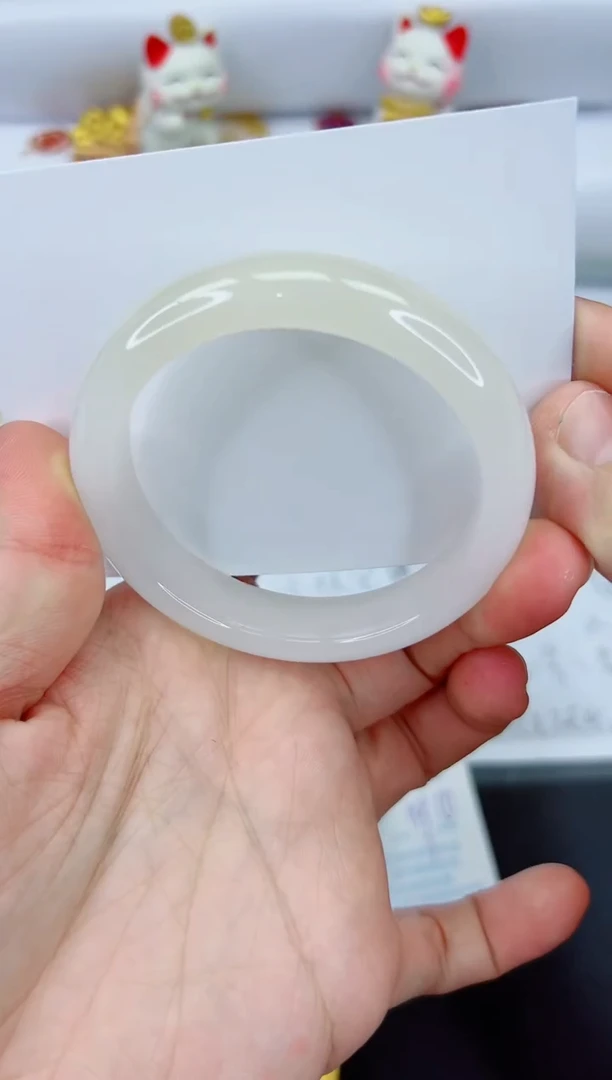 【闪购商品】石英质玉手镯未镶嵌957-54.8