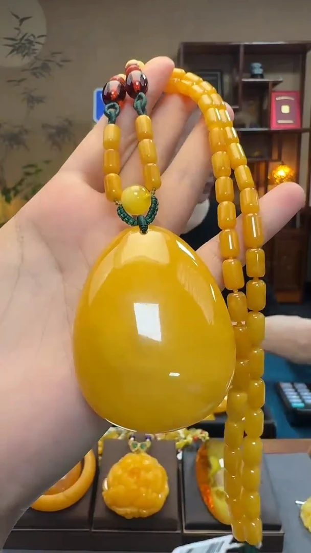 琥珀吊坠(赠链)未镶嵌天然保真蜜蜡水滴套装