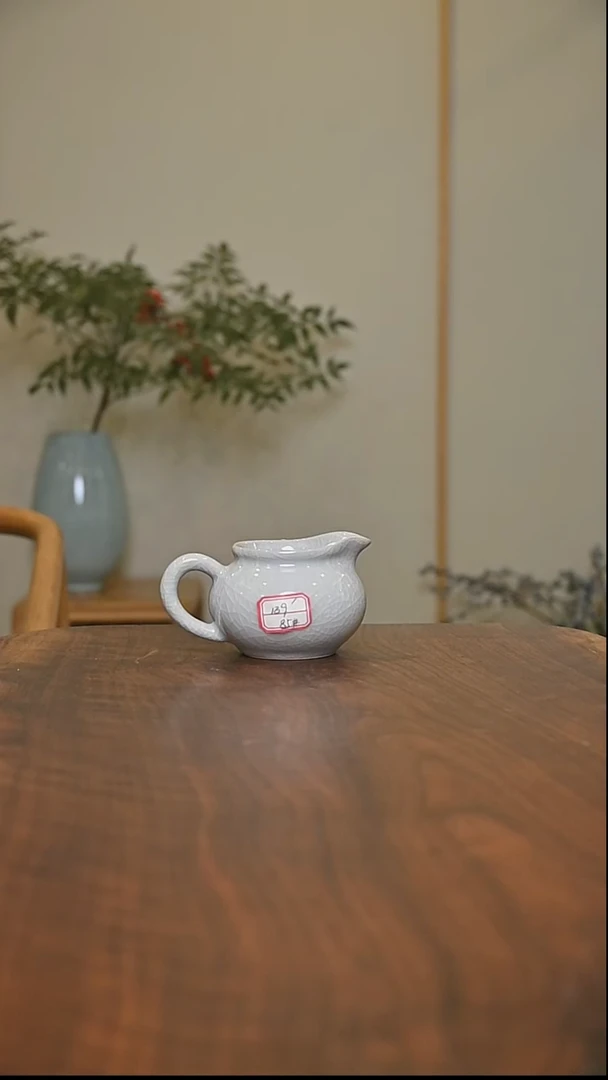 85#圆公道 月白釉 微瑕 朱家汝窑款