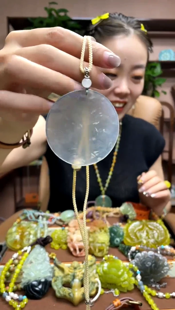 未镶嵌岫玉吊坠·5