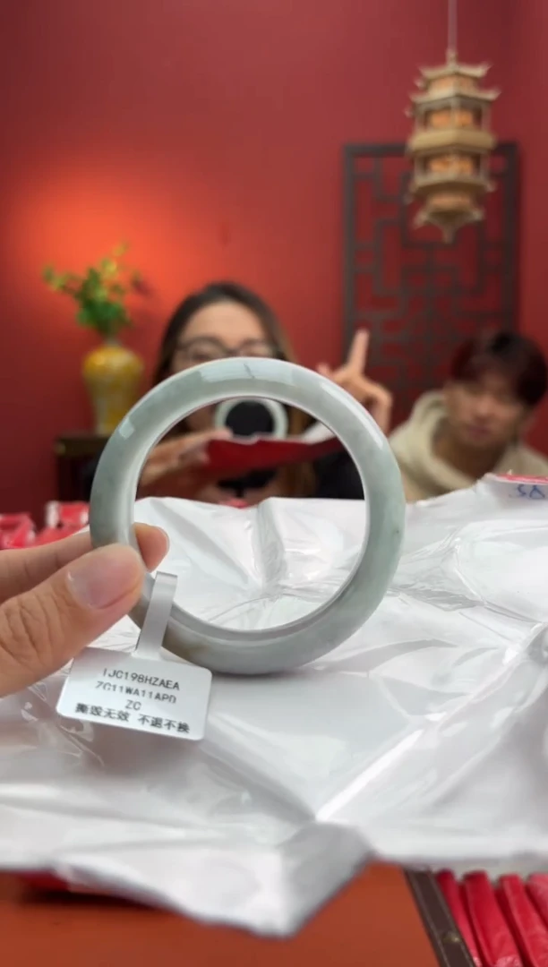 未镶嵌手镯翡翠翡翠手镯3
