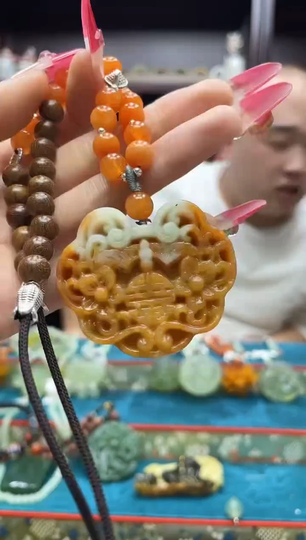 未镶嵌岫玉吊坠·