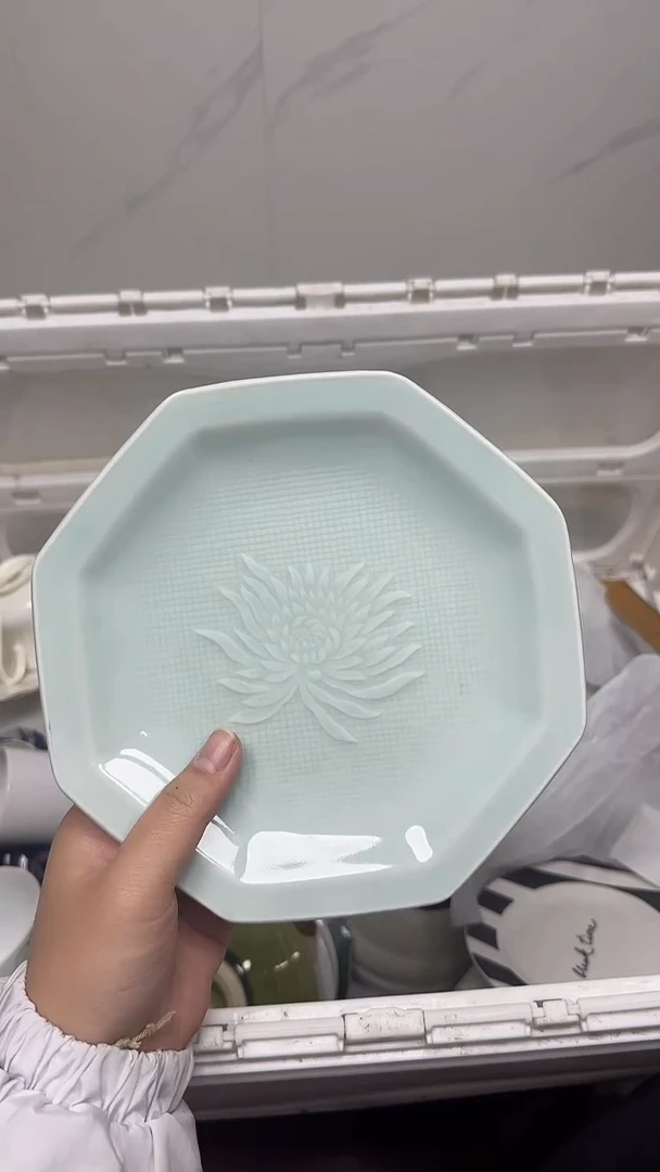 【闪购商品】597回流瓷器默认微瑕，18.8包邮