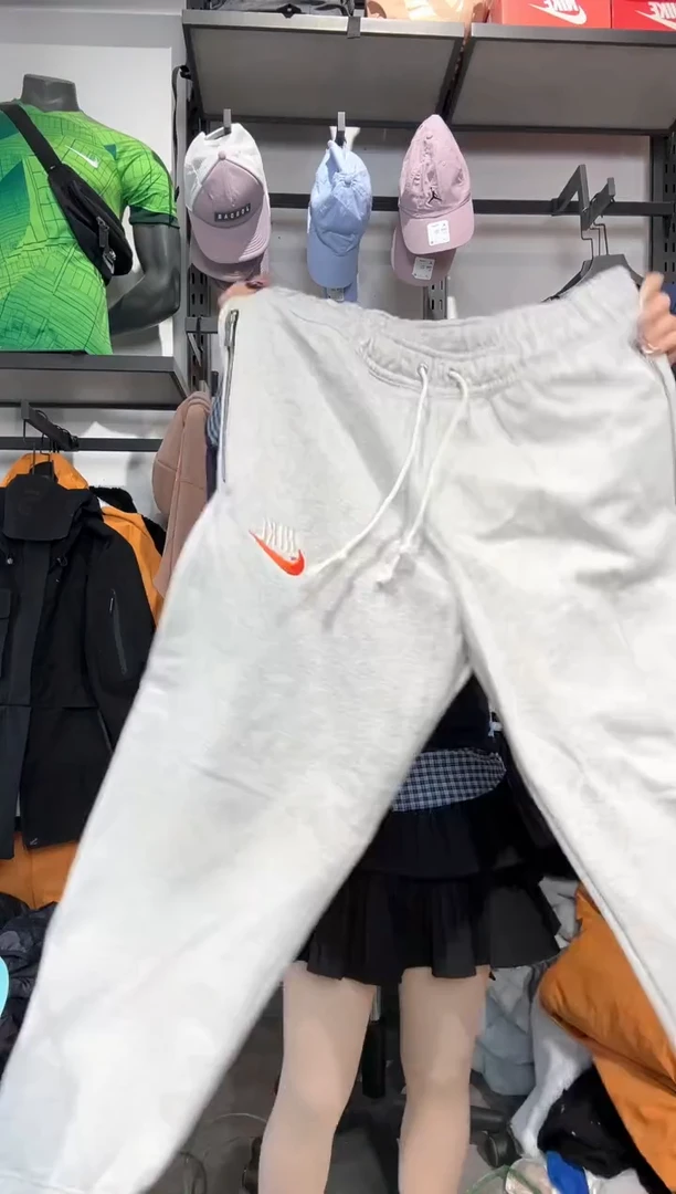 1297   编码 瑕疵款直播间过款为准 尺码  185