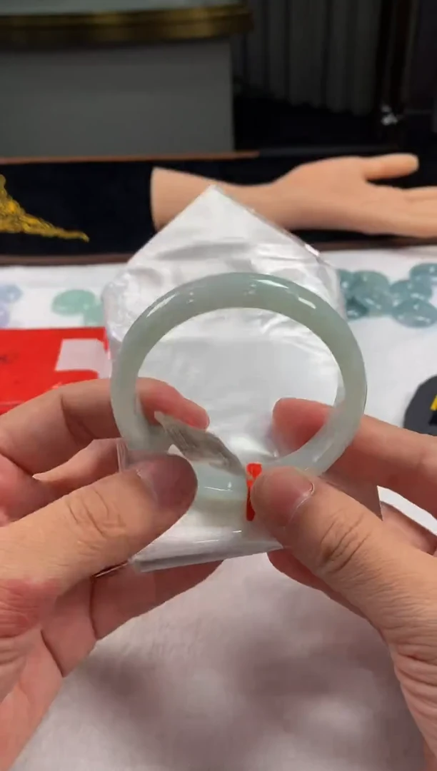 未镶嵌定制翡翠5073毛货不退不换 57-58圈