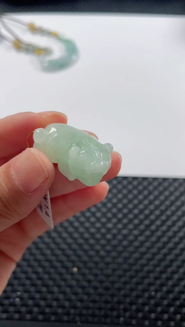 颈饰未镶嵌翡翠3125 老虎