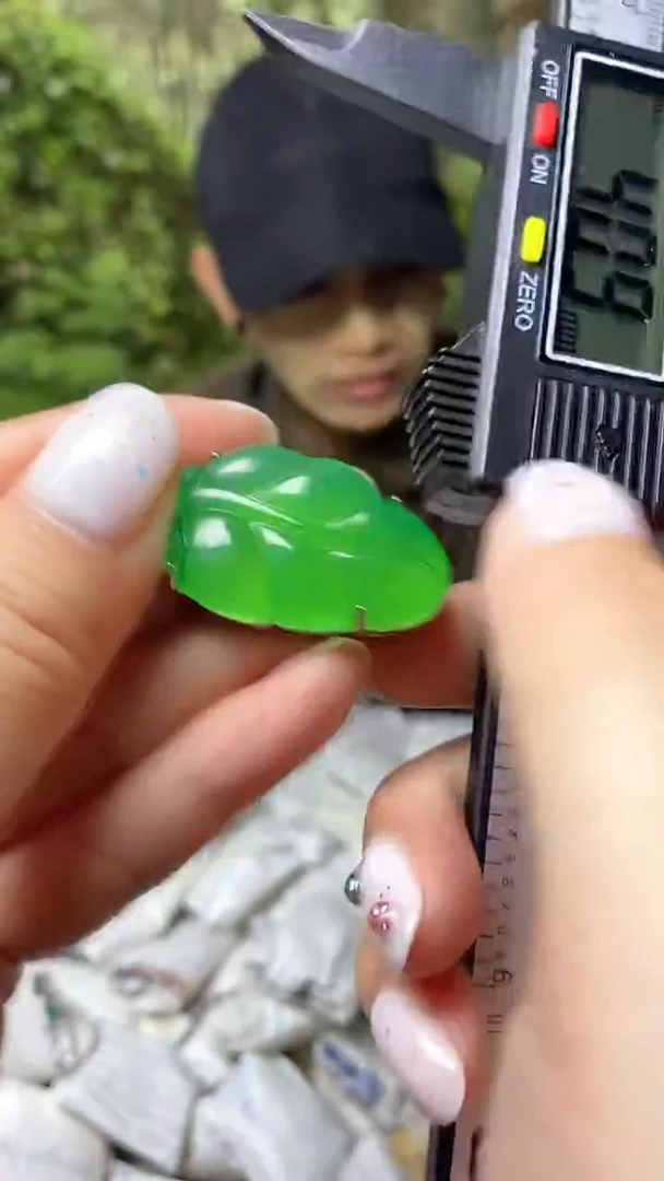 满色吊坠  所见即所得！