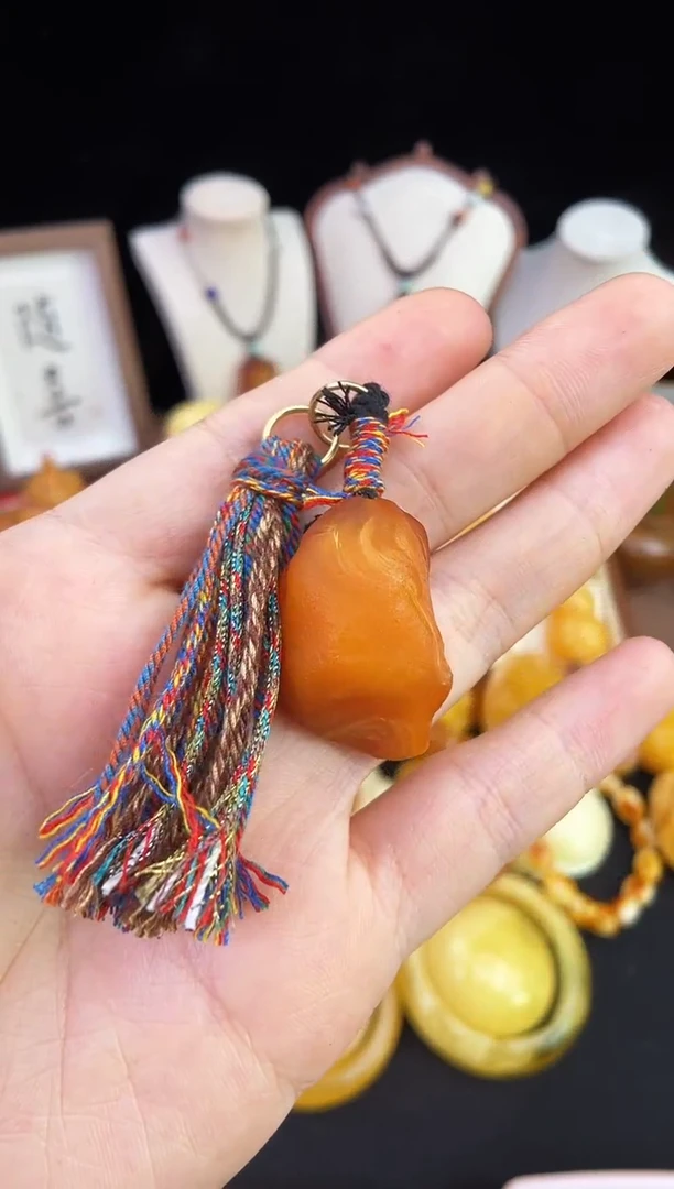 琥珀未镶嵌珠宝奇石柒月