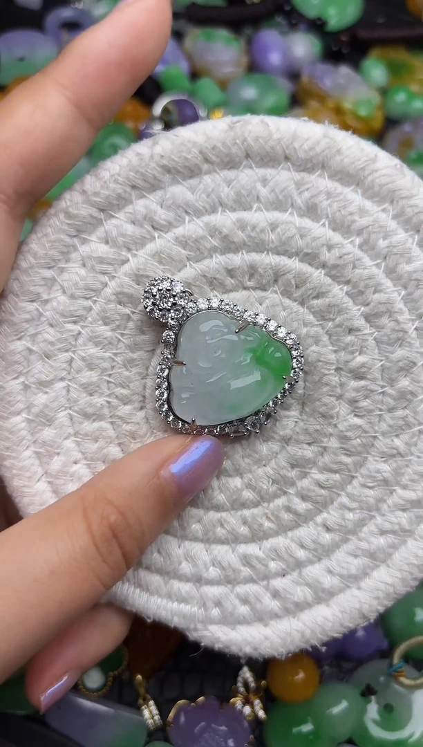 颈饰未镶嵌翡翠缅甸翡翠吊坠