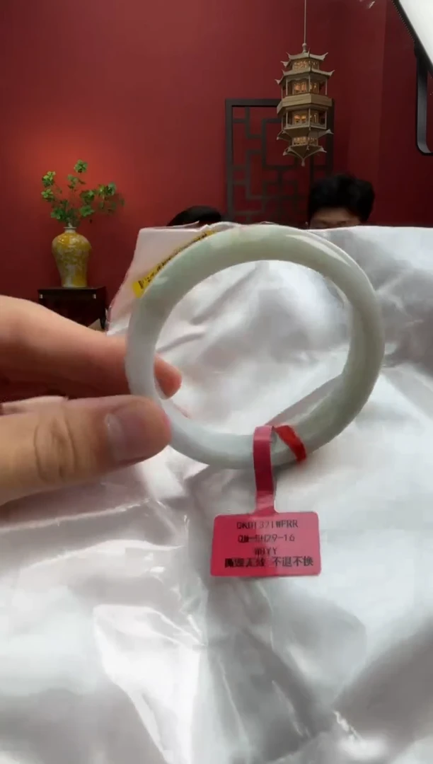 未镶嵌手镯翡翠翡翠手镯15