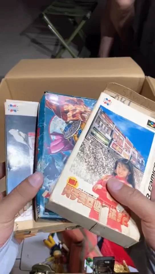 8新p****戏  719中古商品，瑕疵品，不保好坏。