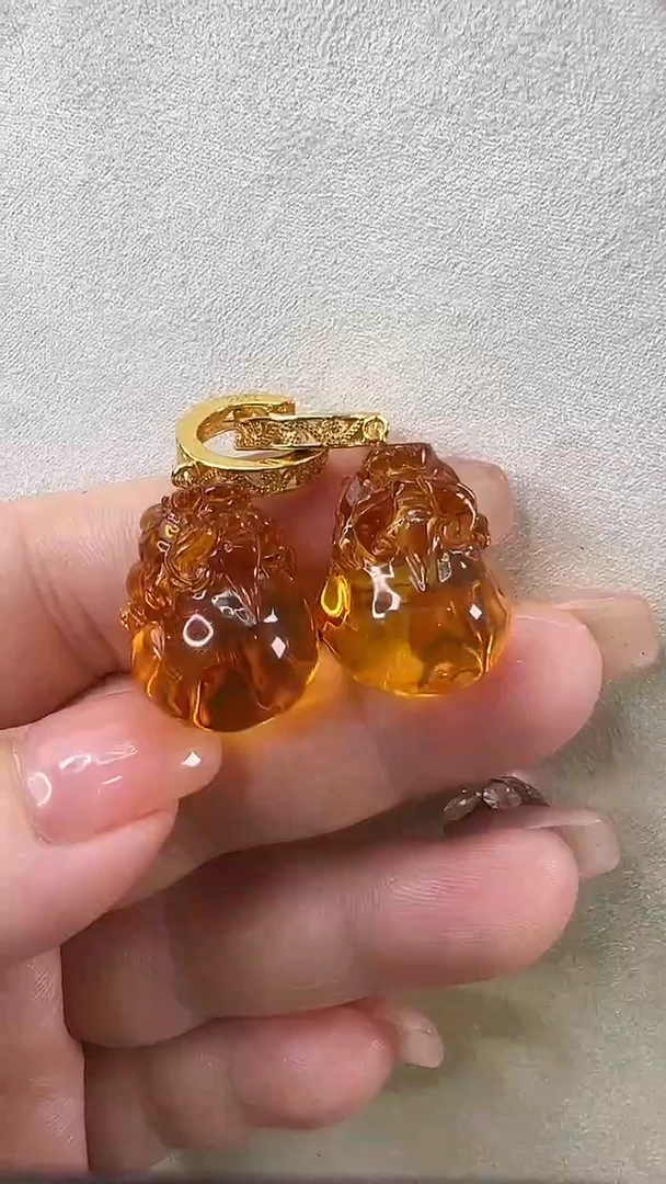 琥珀颈饰未镶嵌耳环