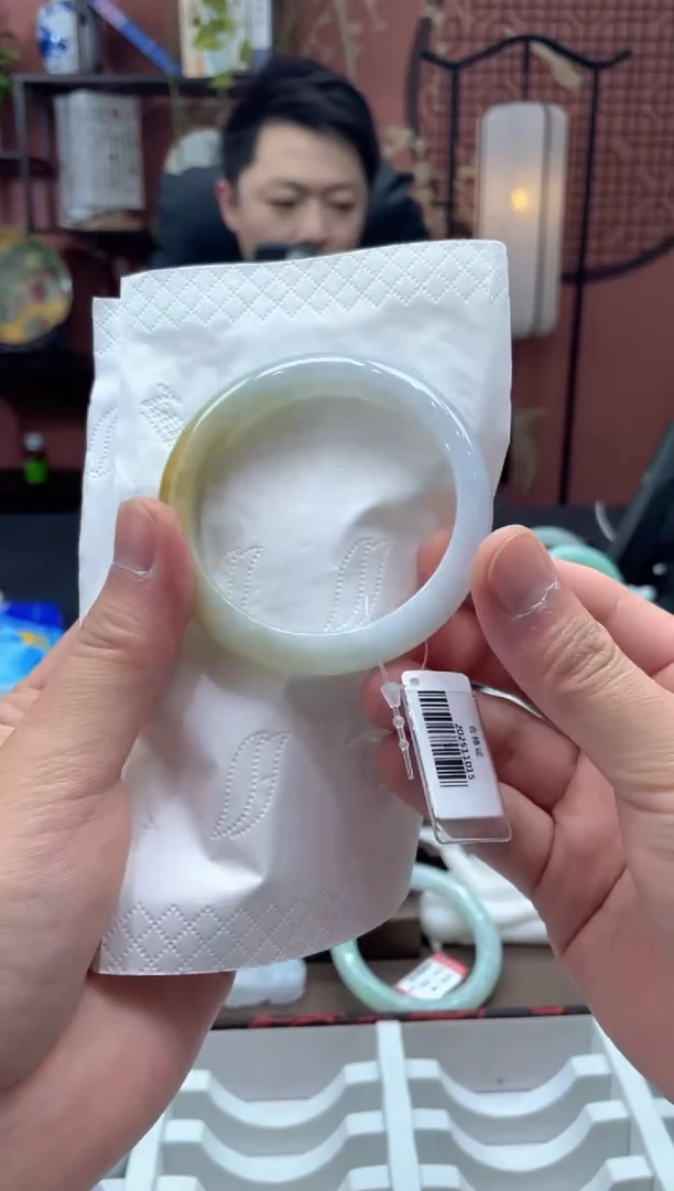 未镶嵌手镯翡翠6583****