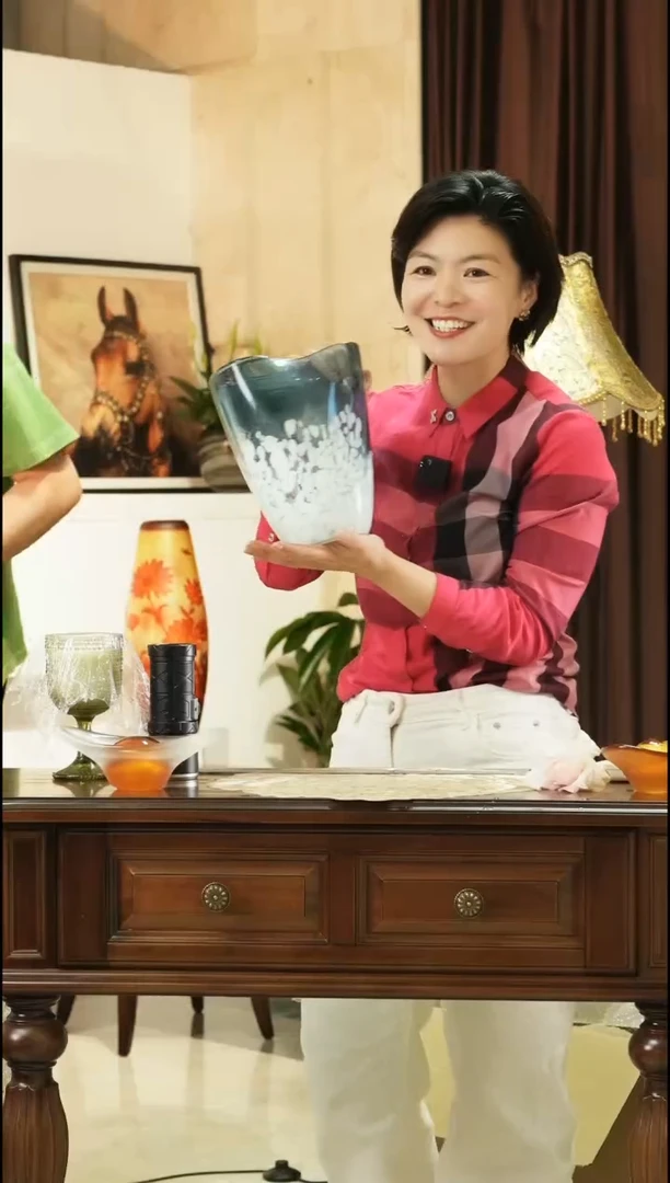 琉璃手工艺品花瓶