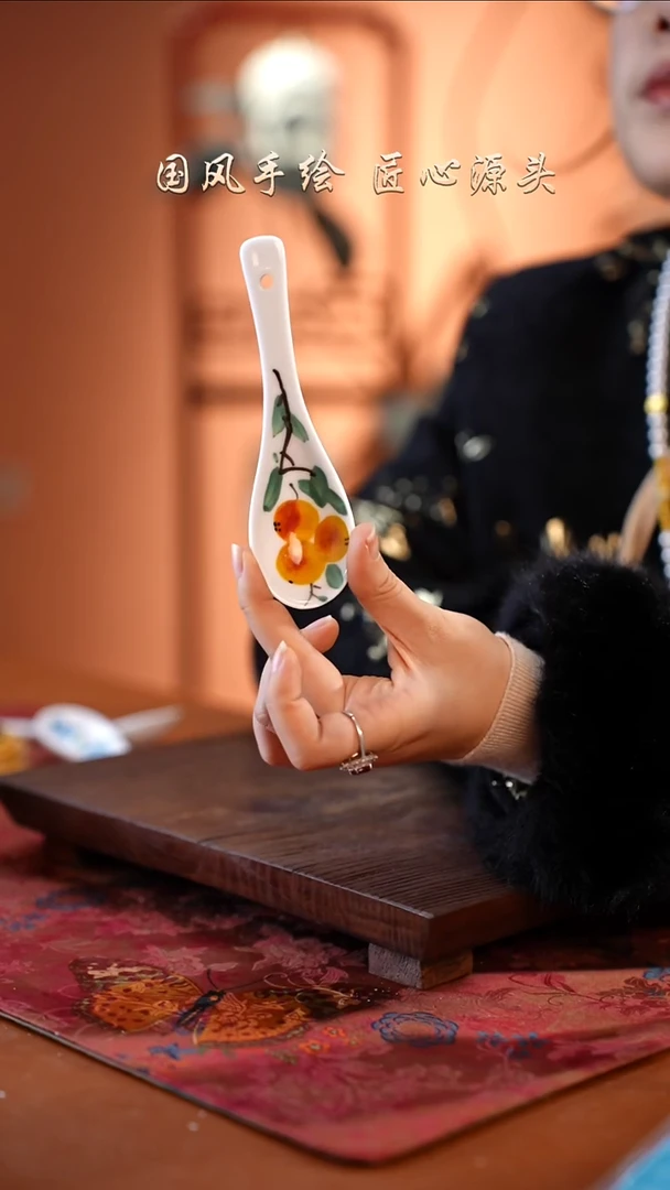 陶瓷景德镇高温釉中彩餐具勺子一只  开播福利