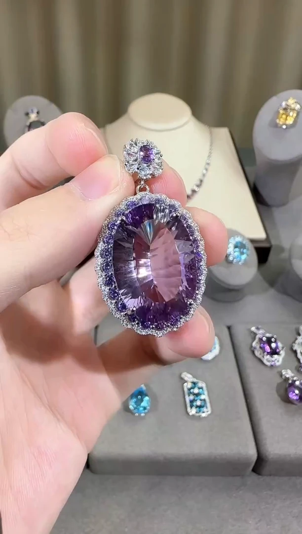 颈饰银S925镶嵌紫晶16*23mm50ct蛋面设计款
