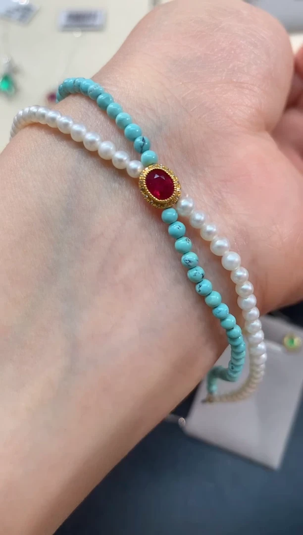 【闪购商品】红宝石耳饰18K金镶嵌A103|1800+0