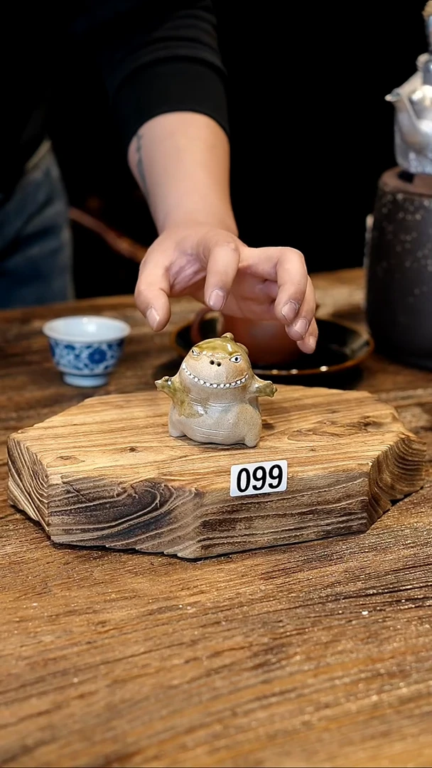 纯手工钧瓷茶宠纯手工钧瓷茶宠